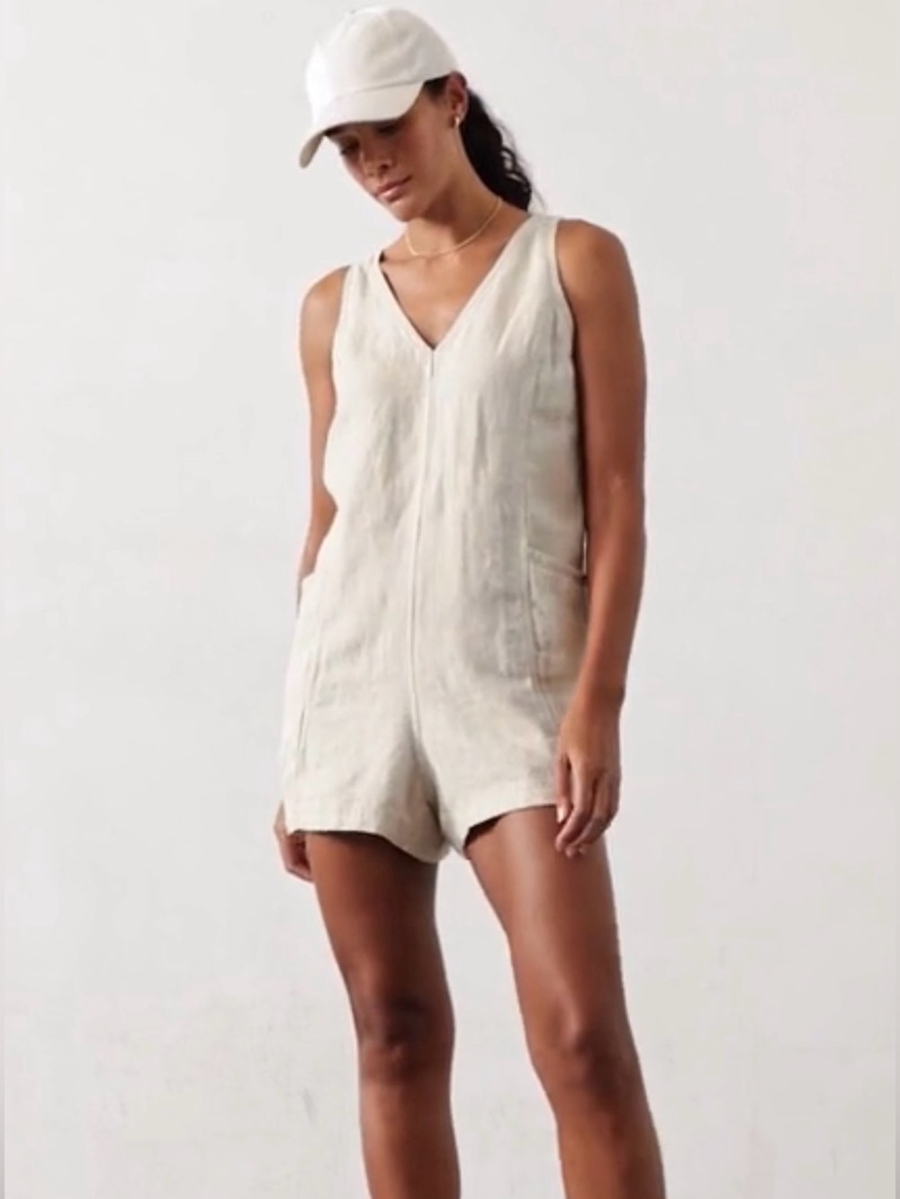 Athleta Retreat Linen Romper
Size: XS
Color: Undyed